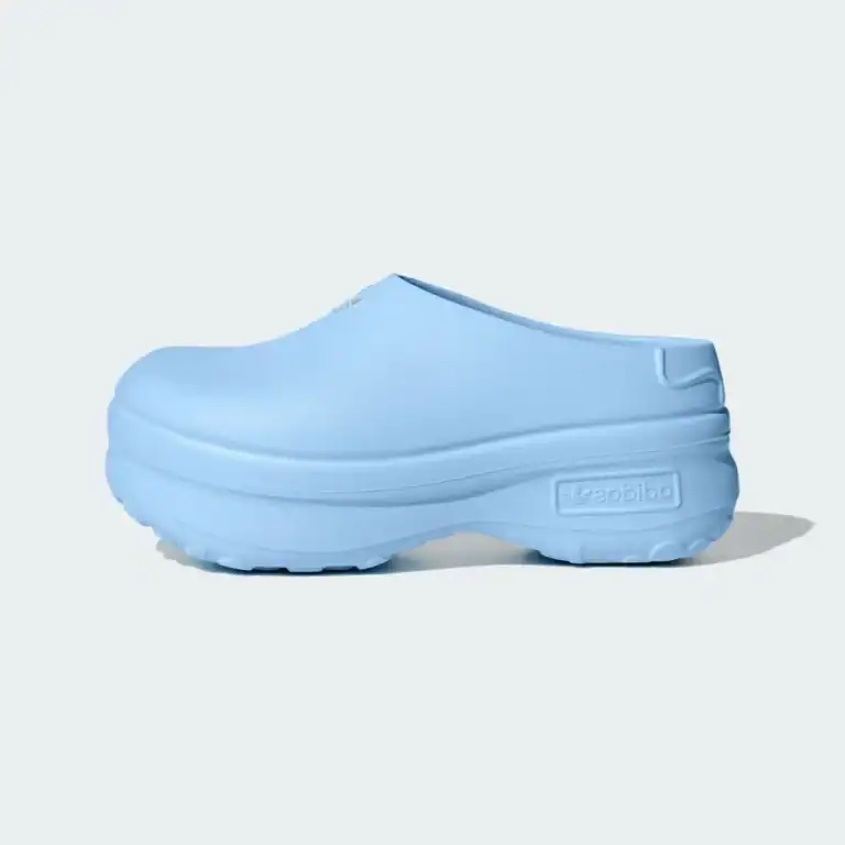 BLEU AD 1